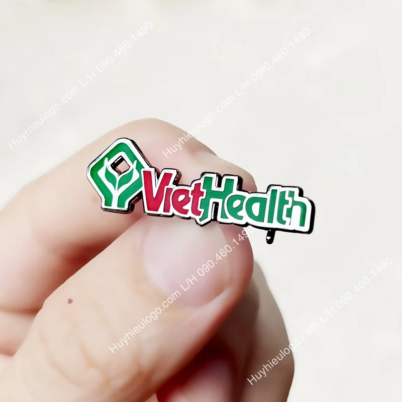 Huy hiệu đúc khuôn mạ bạc logo viethealth