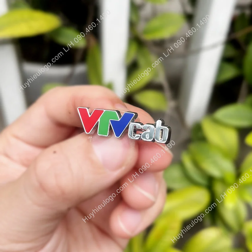 Huy hiệu logo vtvcab đúc khuôn